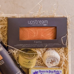 cassetta legno pacco natale gourmet casa del formaggio parma upstream salmone foie gras crottin