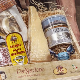 cassetta legno pacco natale prodotti gastronomici gourmet acciughe rizzoli riso acquerello parmigiano reggiano