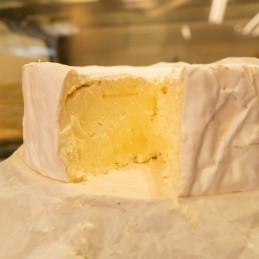 formaggio delice de bourgogne taglio
