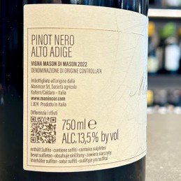bottiglia Manincor Pinot Nero Mason di Mason 2022 etichetta